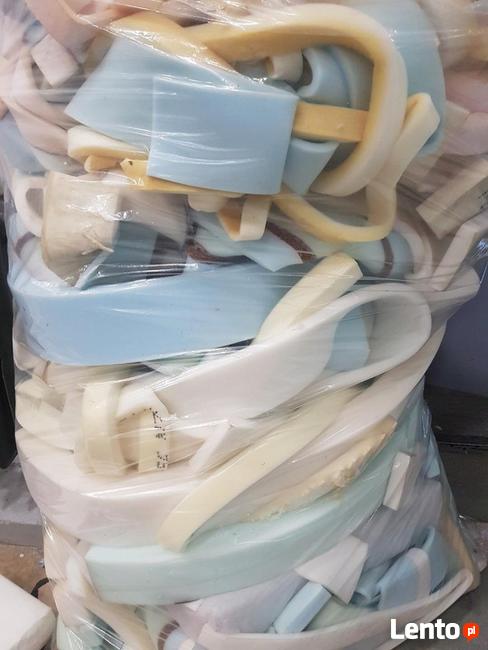 ŚCINKI PIANKI TAPICERKI OCIEPLENIE WYPEŁNIACZ KAR.