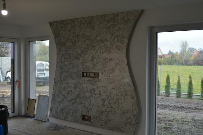 Tynki strukturalne, tynki ozdobne, stiuk, inne (od 15 lat)