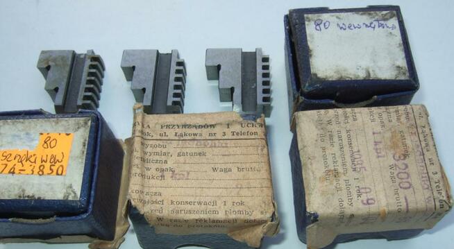 SZCZĘKI JEDNOLITE WEWNĘTRZNE 3200-80 BISON BIAL SAMOCENTRUJĄ