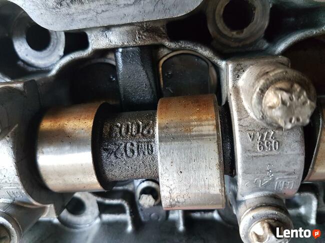 Głowica silnika Opel 2.0 DTI