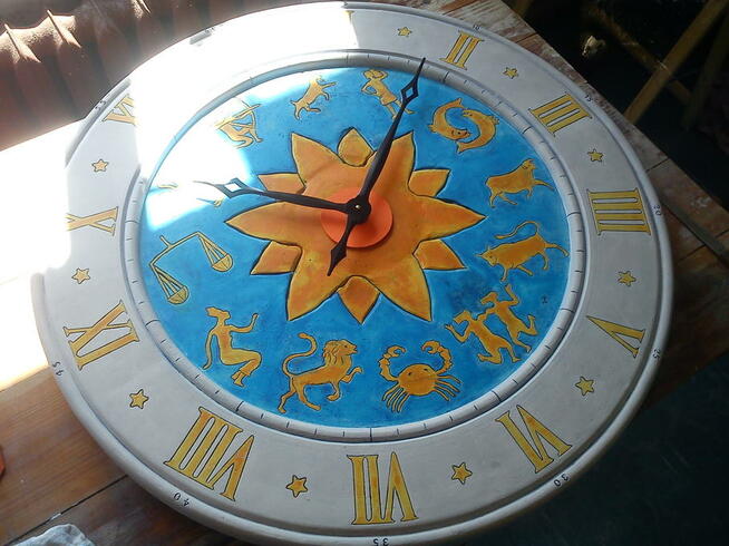 Zegar z zodiakiem