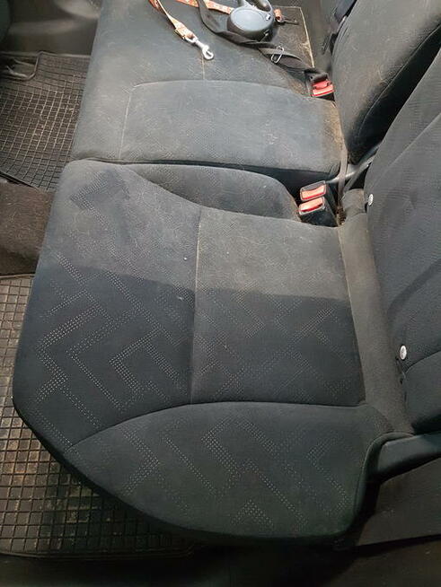 Pranie tapicerki. przygotowanie do sprzedaży.Polerowanie.