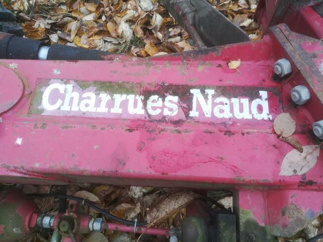 pług 9 skibowy naud