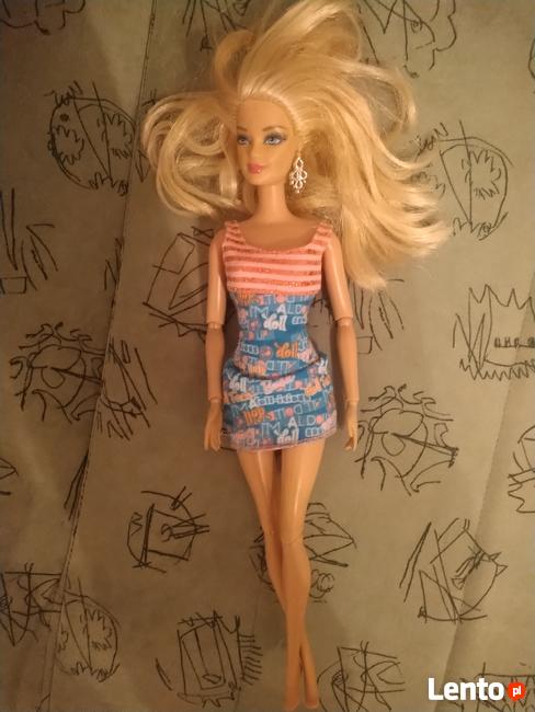 Sprzedam lalkę Barbie w sukience Im a doll