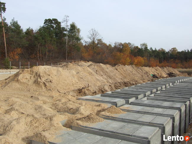 Grobowiec piwnice grobowe grobowce pieczary PRODUCENT