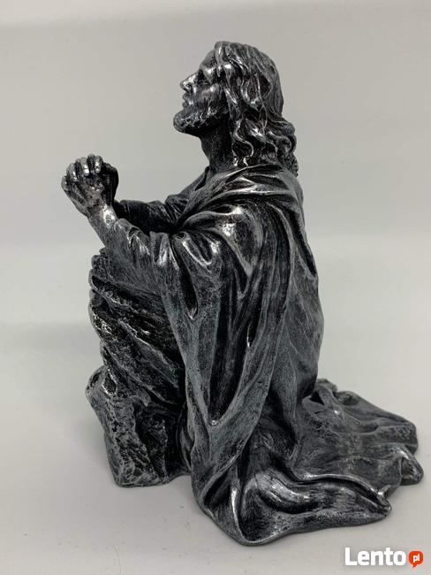 figurka Pana Jezusa na pomnik nagrobek okazja hit rękodzieło