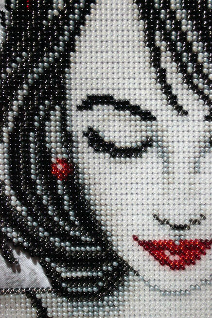 Sprzedam obraz ręcznie haftowany (metoda koralikowa).