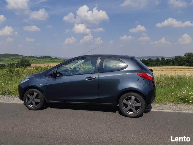 Mazda 2 DE paliwo benzyna + gaz