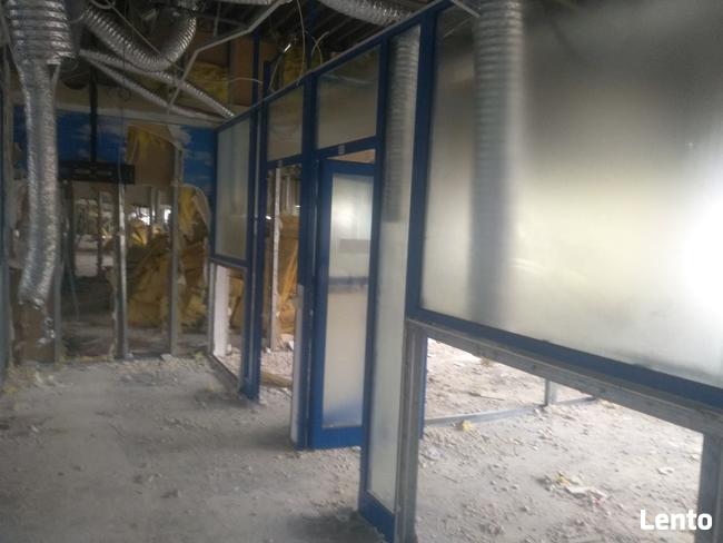 Witryna Aluminiowa z drzwiami