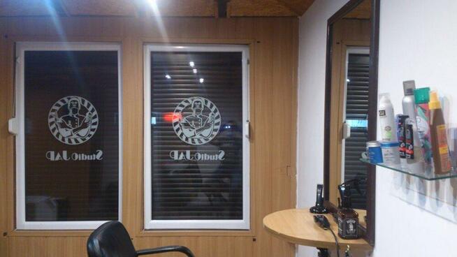 Sprzedam zaklad fryzjerski