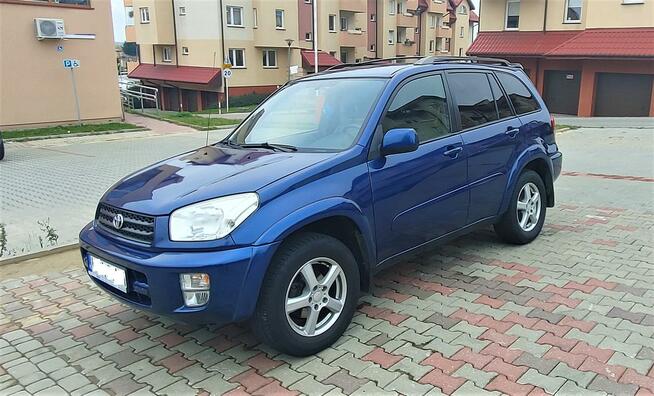 Toyota RAV4 , Automat , Niski Przebieg