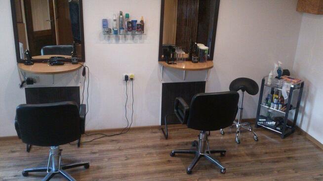 Sprzedam zaklad fryzjerski