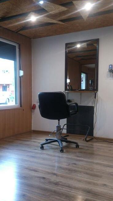 Sprzedam zaklad fryzjerski