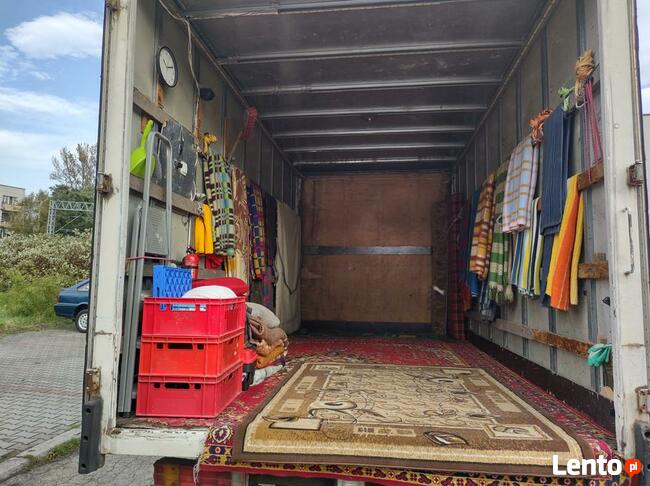 Wywóz mebli Bielsko.Sprzątanie mieszkań, piwnic, strychów.