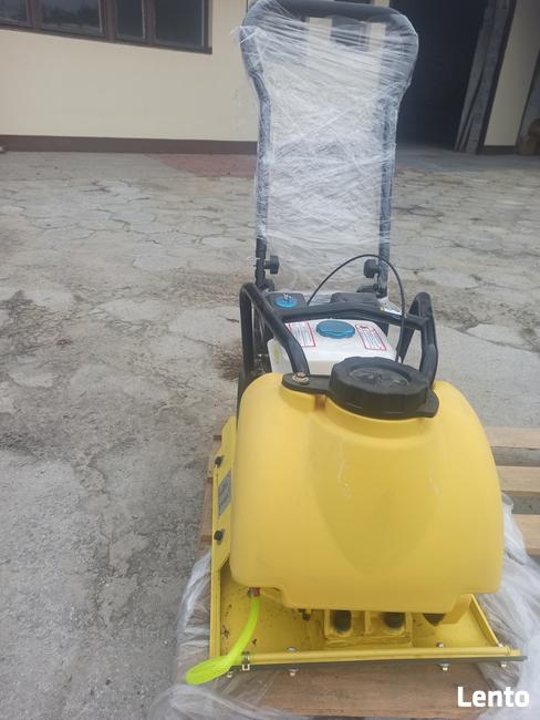 Zagęszczarka z matą CAT 545 BL