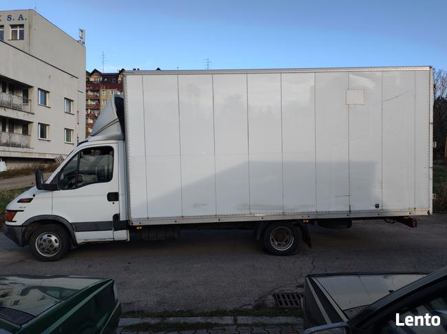 Wywóz mebli Bielsko.Sprzątanie mieszkań, piwnic, strychów.