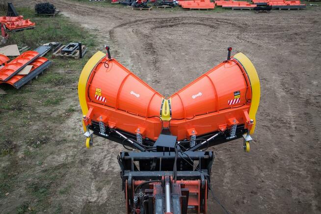 Profesjonalny pług śnieżny strzałkowy - drogowy - model2