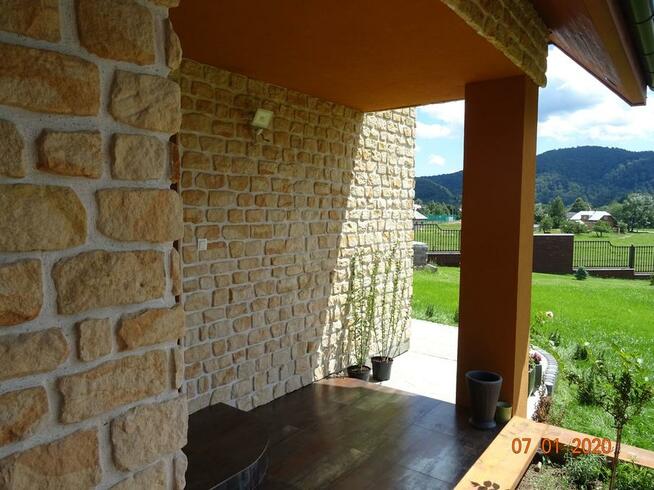 Piaskowiec kamień naturalny elewacyjny dekoracyjny łupek