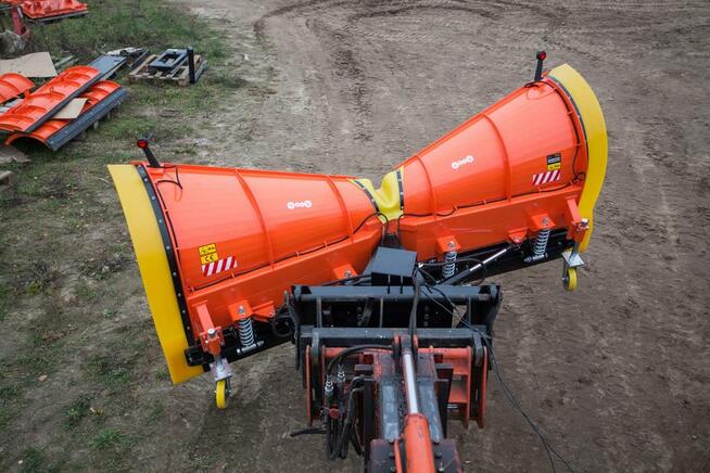 Profesjonalny pług śnieżny strzałkowy - drogowy - model2