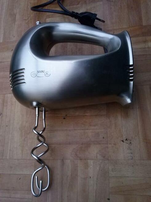 Mikser ręczny, 30 zł.