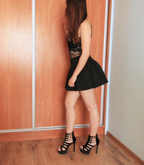 Spódnica r.S rozkloszowana piankowa seksi