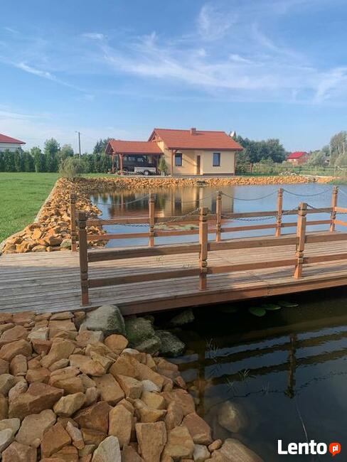 Kopalnia piaskowca kamienia kamień ogrodowy na skarpy staw