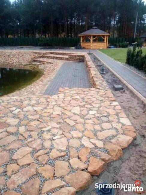 Kamień na utwardzenie zabezpieczenie skarpy stawu oczka