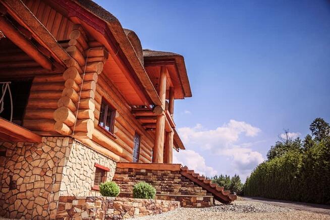 Rustykalne elewacje z kamienia