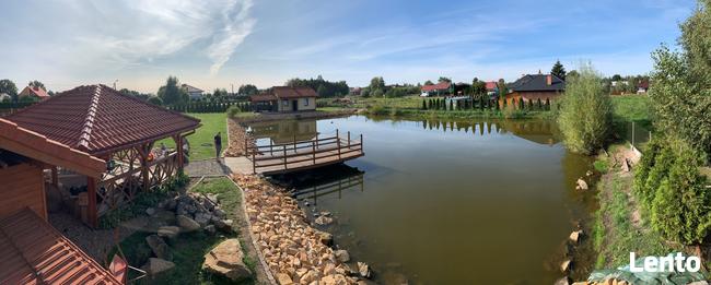 Kamień na utwardzenie zabezpieczenie skarpy stawu oczka