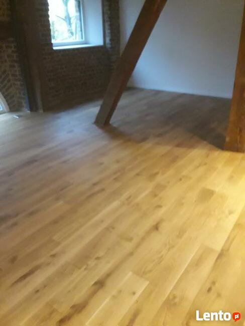 parkiet cyklinowanie lakierowanie