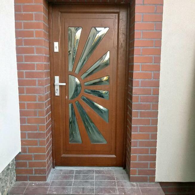 Polskie drzwi z montażem