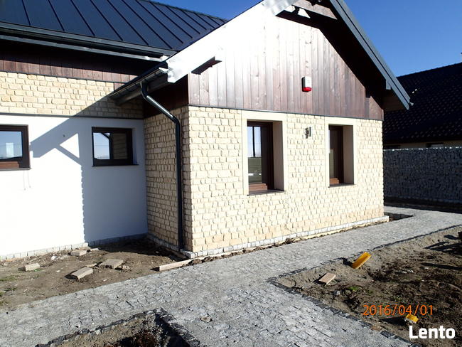 Biała stara cegła piaskowiec