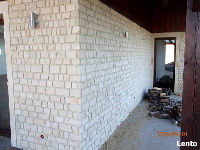 Biała stara cegła piaskowiec