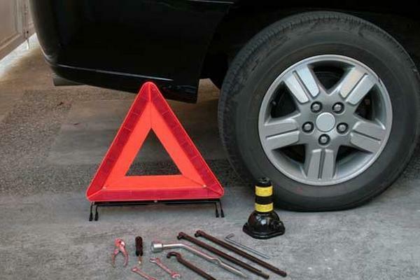 Pomoc Drogowa Warszawa Holowanie Mokotów - Laweta Mokotów