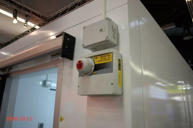 Alarm człowiek w komorze - sygnalizacja alarmowa