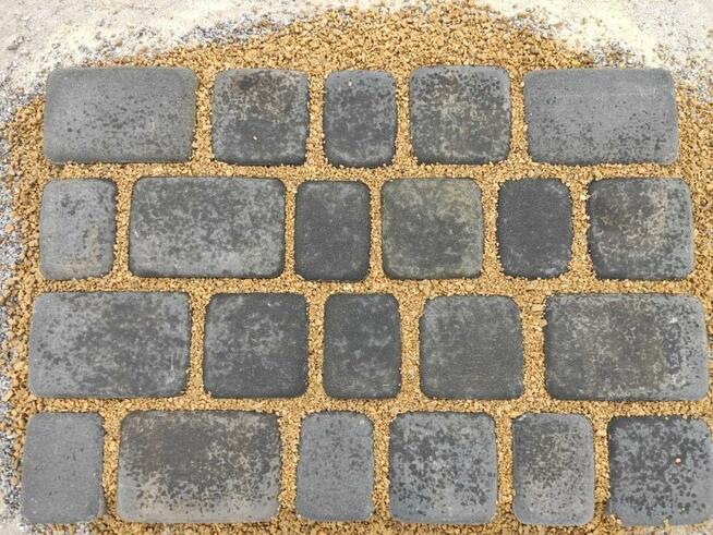 Zasypka do fugowania kostki brukowej, granitowej oraz płyt