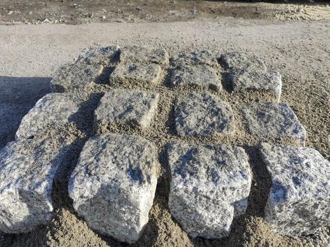 Zasypka do fugowania kostki brukowej, granitowej oraz płyt