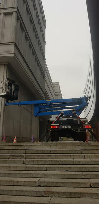 Usługi podnośnikiem koszowym 20 m