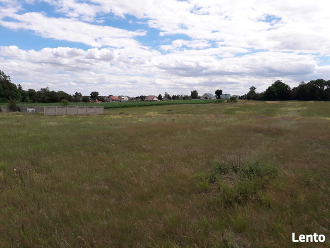 Sprzedam działkę budowlaną w Żakowie - ostatnia działka!!!