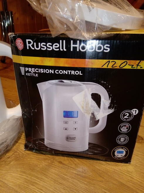Czajnik bezprzewodowy Russell Hobbs regulacja temperatury