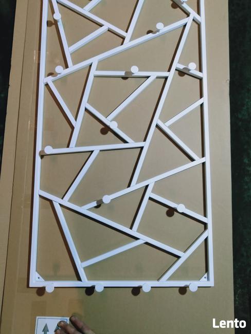 Wieszak metalowy do przedpokoju