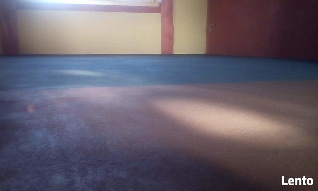 Naturalne podłogi z gliny - wyjątkowy element wykończenia wn