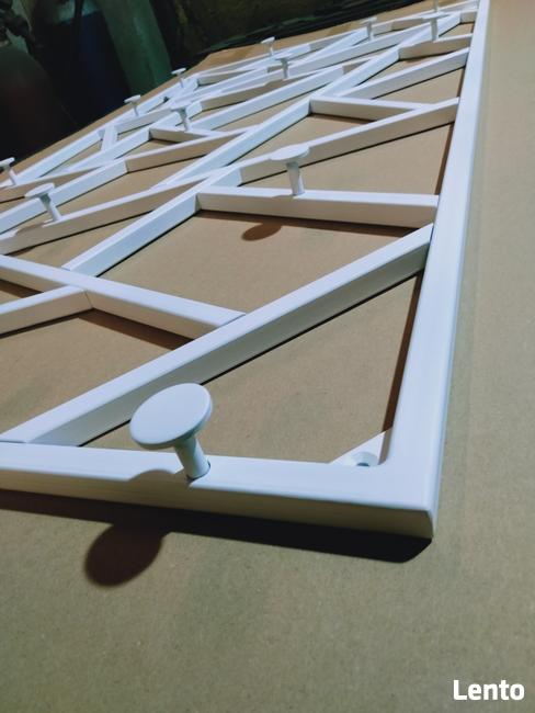 Wieszak metalowy do przedpokoju