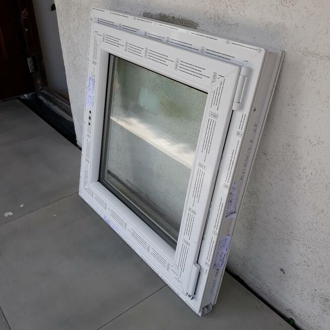 OkNo PCV Nowe od producenta ( 70 x 70-RU )