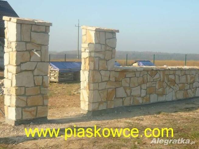 Kamień piaskowiec ogrodowy budowlany murowy łupek