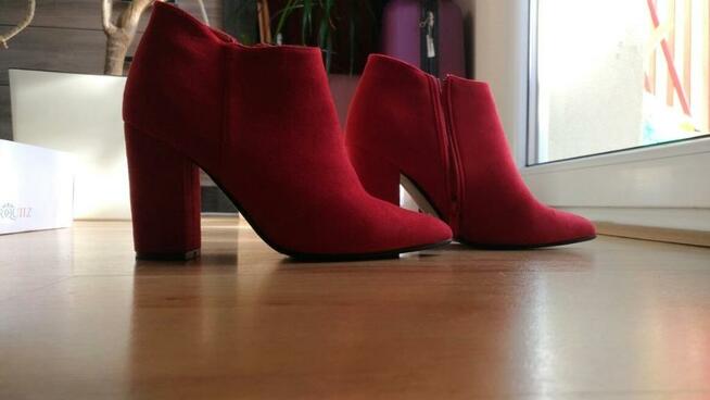 Czerwone botki 38