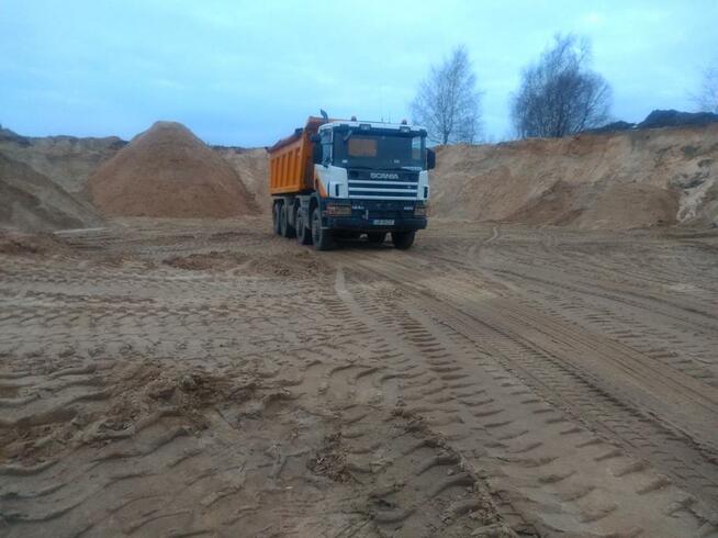 USŁUGI TRANSPORTOWE piach, beton,kruszywa ZAPRASZAMY