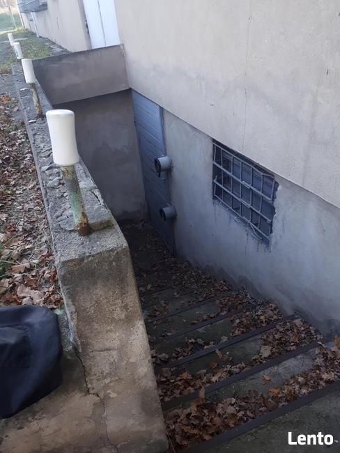 Hala ,pomieszczenia magazynowe barak biurowy łącznie 660 m 2