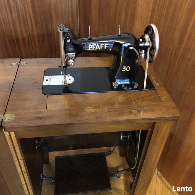 Maszyna do szycia PFAFF 30 orzech antyk drewniana unikat