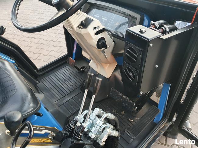 Mini Traktorek wolnobieżny 14KM ISEKI TU140F kabina TUZ pług